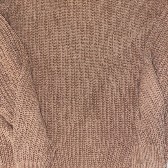 Aritzia pullover sweater - Picture 5 of 5